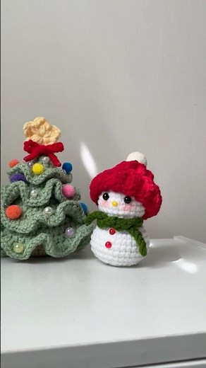 This Tiny Crochet Snowman Will Melt Your Heart 🧶✨