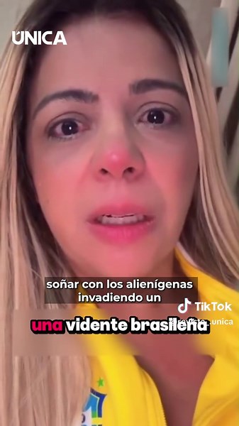 👽⚽ Vidente predice invasión extraterrestre durante el Mundial 2026 y se vuelve viral 👽🌎 Una influencer brasileña asegura haber soñado dos veces con una invasión extraterrestre durante un partido del Mundial 2026. Su relato se volvió viral y ha generado miles de reacciones en redes. 💬 ¿Coincidencia, imaginación o una advertencia? Te leemos en los comentarios. ⚽🛸 #Revistaunica #Mundial #Aliens #Brasil