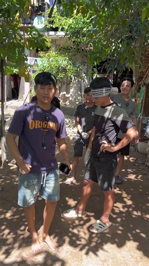 Bịch Mắt Sờ Tay Thử Thách Vui Nhộn