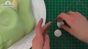Today's cake video shows you how to make a super cute green dinosaur face cake. We hope you enjoy it. Don't forget to link us in with your Dinosaur face cake creations 😍 #cake #fun #dinosaur | Zoe's Fancy Cakes