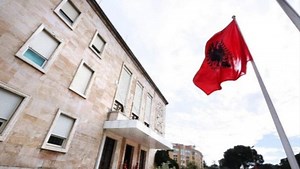 Drafti ligjor/ ERE, ERRU, AKEP... nga të pavarura në agjenci autonome, jo më raportime Kuvendit. E kërkoi BE e OECD, qeveria: Analizë çdo institucioni - Shqiptarja.com