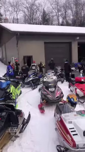 67K views · 808 reactions | A friend of the Yamaha Reunion ride sent over this video showing all the sleds as they just arrived at our garage for the morning stop to check out the collection, get warmed up and get some hot chocolate and cider. After about an hour the group of about 60 riders headed out for the lunch and speakers! Great memories | Vintage Yamaha Snowmobiles | Facebook