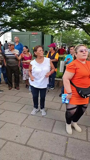 La pipiripao y su bailarin profesional | Jorge Alfaro