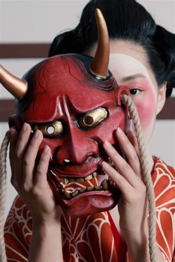 Kabuki: Tradition and Elegance of Japanese Theatre