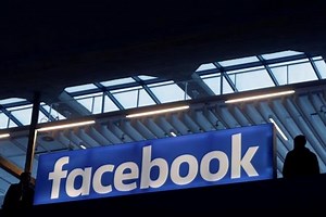 Facebook unveils new shopping ad format ‘collection’