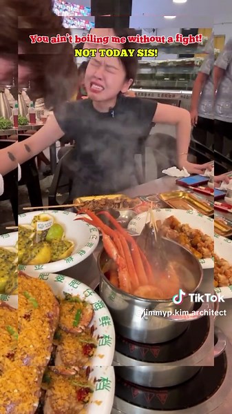 Girl's Hilarious Encounter with a Live Mantis Shrimp at a Seafood Spot