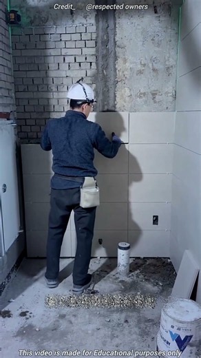 This Tile Installer’s Trick Is Brilliant 😲 #shortvideo