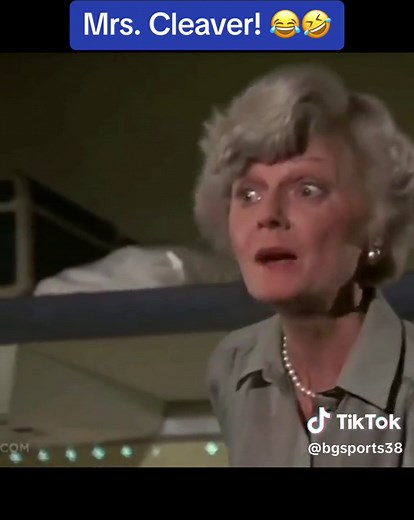 Who knew June Cleaver spoke jive? This movie never gets old. #airplane #leaveittobeaver #junecleaver #80smovies #80s #funnyvideos #bgsports