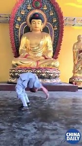 Could you do this at his age? Watch this little #kungfu master show off his skills! #ChinaStory | China Daily