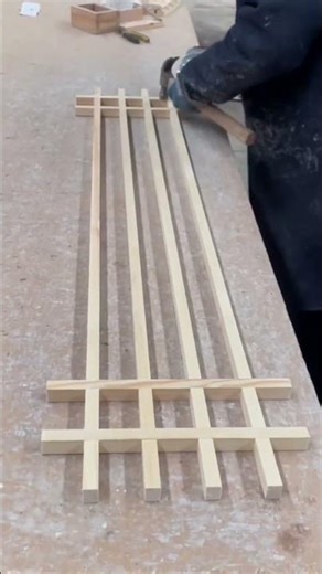Assembly Craft of Lattice Wooden Doors and Windows