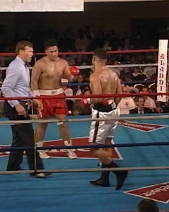 52K views · 593 reactions | When boxing gets strange 廊 | Top Rank Boxing | Facebook