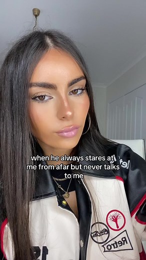 helena (@helena_xo22)’s video of eye contact