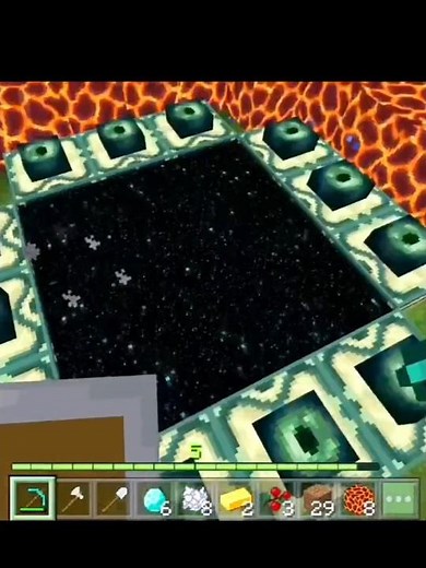 Hard to Survive in Flat World? 🤯😂 Craft World Block Crazy