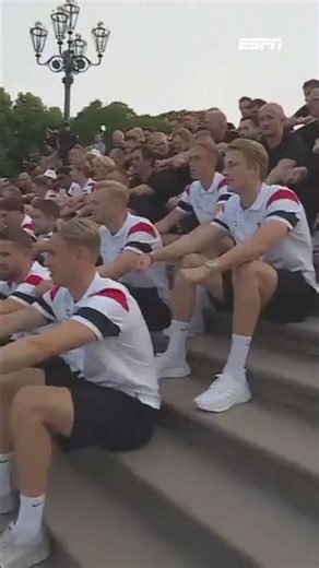 Zo'n 90.000 roeiers bij de terugkomst van de Noorse selectie 😳🇳🇴