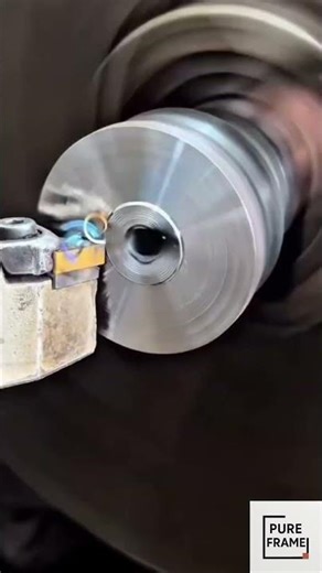 Precision Thread Cutting on a Steel Shaft | Lathe Machining"🔧🔧🔧