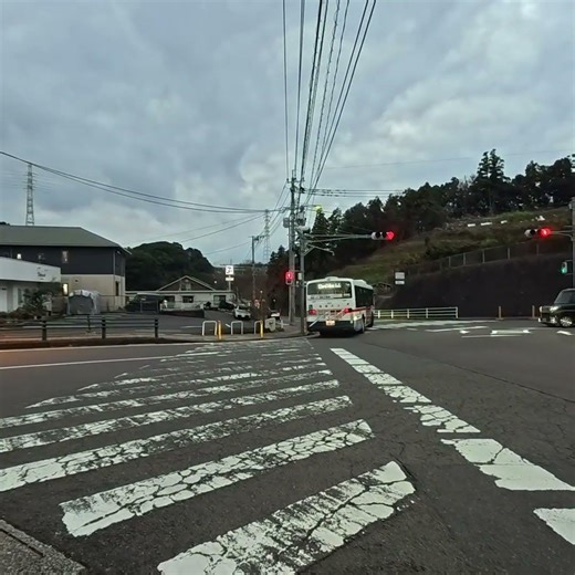 2026.1.4 新地中華街行き長崎バスが長崎県立大学シーボルト校から商業入口バス停に向かいます。 #長崎バス #nagasaki #automobile #bus