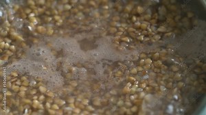 Cooking buckwheat groats on gas stove