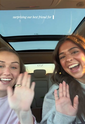 WE PULLED IT OFF!!! Such a special friendship, loveeeddd surprising our girl!! 👯‍♀️💝☺️ @EMMA KATE!! @chan #birthdaygirl #surprise #bestfriend #thedomainatx #giftbasketideas