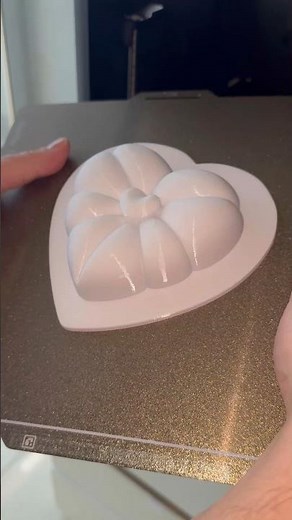 Printed Heart cake design.