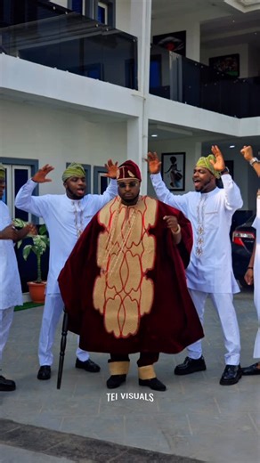 REELS | MOBILE VIDEOGRAPHER IN LAGOS on Instagram: "#simifemi26 Bride: @simi_richard Groom: @samspedy Planner: @exceptional_eventsolutions Makeup artist @oteniaramakeovers Photography @9ce_photography Content creator: @tei_visuals___ Dj : @hotdjkhoded Decor: @delightsomedecorsandevents Videographer: @jossy_visuals Alaga; @oppyjay_alaga Cocktails @ypluscocktail Catering:- @bluetooth_catering_and_event Bride’s outfits | @simirichard_official Groom’s outfit | @ayoandstyles Gele artist: @ifeboy_gele