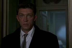 Exploring Iconic Scenes from The Apartment (1996)