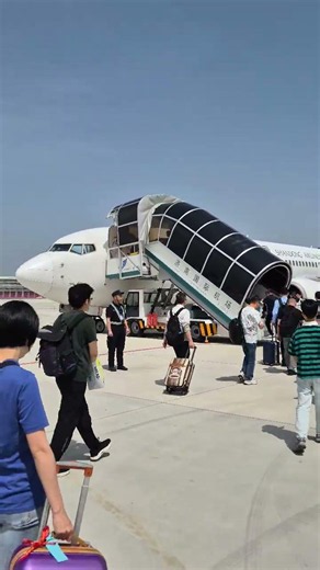 청두행 산동항공 B738 리모트 탑승 SC8825 TNA-TFU Remote Boarding #avation #jinan #airport