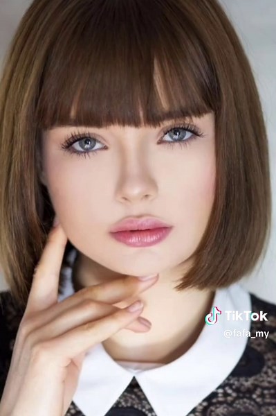 Exploring the Beauty of Round Chins and Makeup Techniques