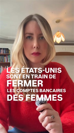 😰 Rumeur ou réalité ? Dans un monde où l’accès des femmes à l’argent peut être fragilisé en quelques clics, comprendre comment fonctionne le système bancaire, le crédit, l’épargne et l’investissement, ce n’est plus un « nice to have », c’est une armure. Alors pour renforcer ta culture financière, apprendre à épargner et investir, abonne-toi à @thesmartandrichbabe et SURTOUT : parle d’argent avec tes amies !