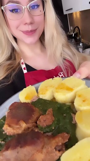 Boží pečená krkovička s bramborovým knedlíkem recept