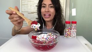 CLICK THE LINK IN MY PROFILE TO WATCH THIS ON MY YOUTUBE #jelly #jello #asmr #asmrrelax #tingles #satisfy #bakingrecipe #fyp #foryyou #neverfitin