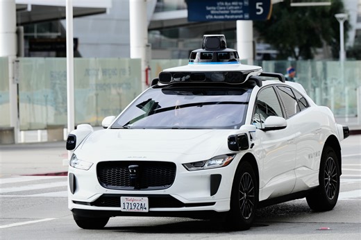 MN lawmakers search for compromise on Waymo as company looks to bring self-driving taxis to state