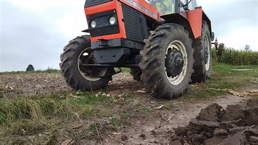 Zetor Tractor Plowing Field in Action