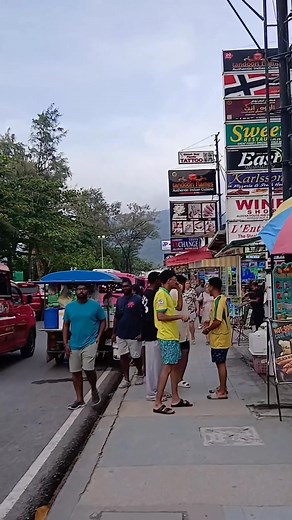 Find Your Corner: Whether you want a quiet massage or a bustling bar, it’s all here in Patong beach road 😎 #PhuketVibes #phuket #patong #thailandtravel #phuketisland #amazingbeach #TravelDeals #phuketthailand #fblifestyle #thailandtrip #travel #patongbeach | Thailandia Phuket