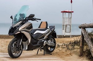 Kymco va lancer un scooter d'aventure : un concurrent pour le Honda X-ADV ?