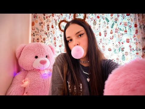 ASMR Bubble Gum Chewing & Bubble Blowing 💗 Gum Popping