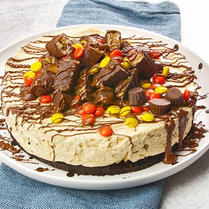 Reese's chocolate and peanut butter cheesecake