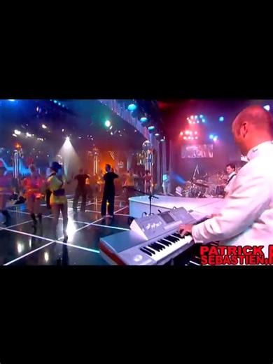 KUN FU FIGHTING - Carl Douglas - Live 1,974 -