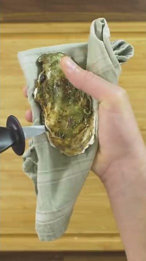 Open Oysters Without Hurting Yourself #shorts