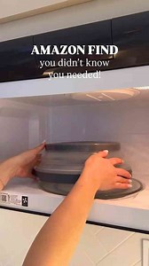 Magnetic collapsible microwave food cover for easy reheating