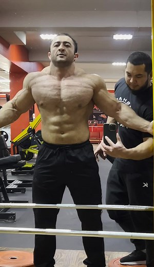 Bodybuilding Poses: Showcasing Muscular Definition