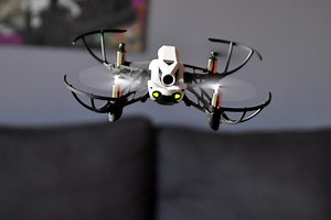 Parrot Mambo FPV, le test - Helicomicro