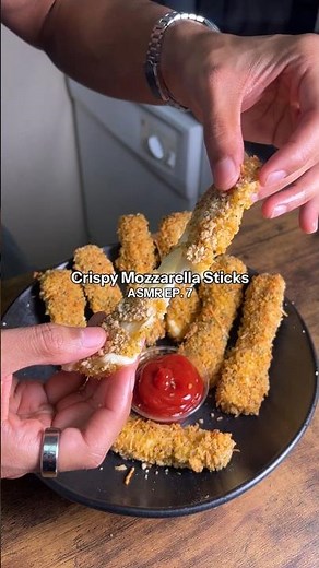 Crispy Mozzarella Sticks 🧀