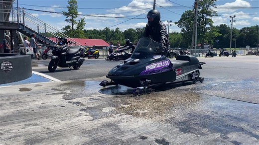 Who will advance? Down to 5 sleds remaining in Pro Stock 800! | CycleDrag