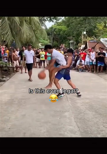 Basketball Highlights: No Blood No Foul Dunk