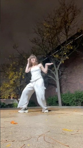 DJ turnin’ 😼 #meovv #burningup #kpop #kpopinpublic #kpopdance #dance