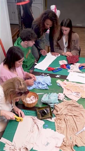 Atelier Upcycling Montpellier | Transformer ses vêtements en œuvre d’art | Ça Déchire