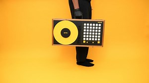 交互装置🎵AI音乐合成器让你成为创作大师