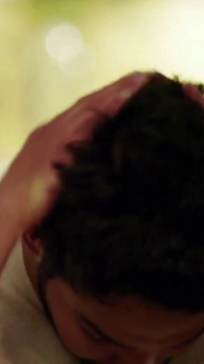 Carlos Faces Complications in Nurses Telemundo Series