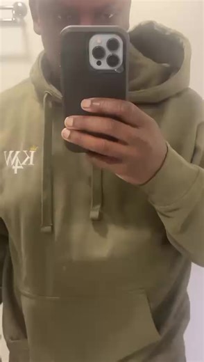 Real people. Real quality. Crown Dyed Set worn, reviewed, approved 👑 This is why we move different. 🔗 Link in Bio. #k4w #streetwear #hoodie #blackownedbusiness #smallbusiness @wjtyson50:video Cred