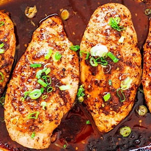 An incredibly easy Baked Firecracker Chicken recipe that can be on your dinner table in 30 minutes with the most delicious sweet and spicy sauce. Simple, quick, utterly delicious and perfect for busy nights! RECIPE --- https://www.jocooks.com/recipes/firecracker-chicken/ | JoCooks